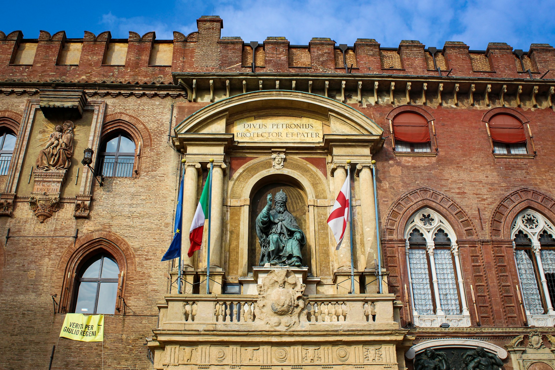 University District with students walking through Bologna’s streets